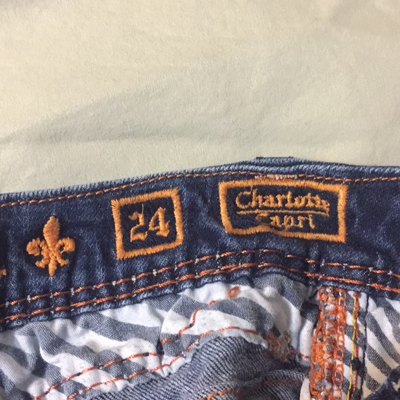 Rock Revival Charlotte Capris - Picture 3 of 7